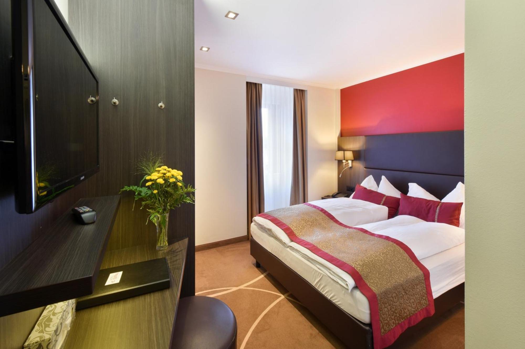 Hotel Central Hotel 3*